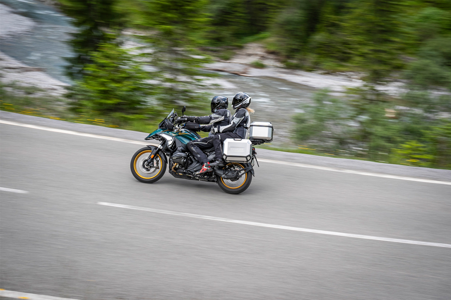 Wunderlich Topcase X-Case X48 Lockable | Silver | BMW R 1300 GS -   Pyramid Motorcycle Accessories