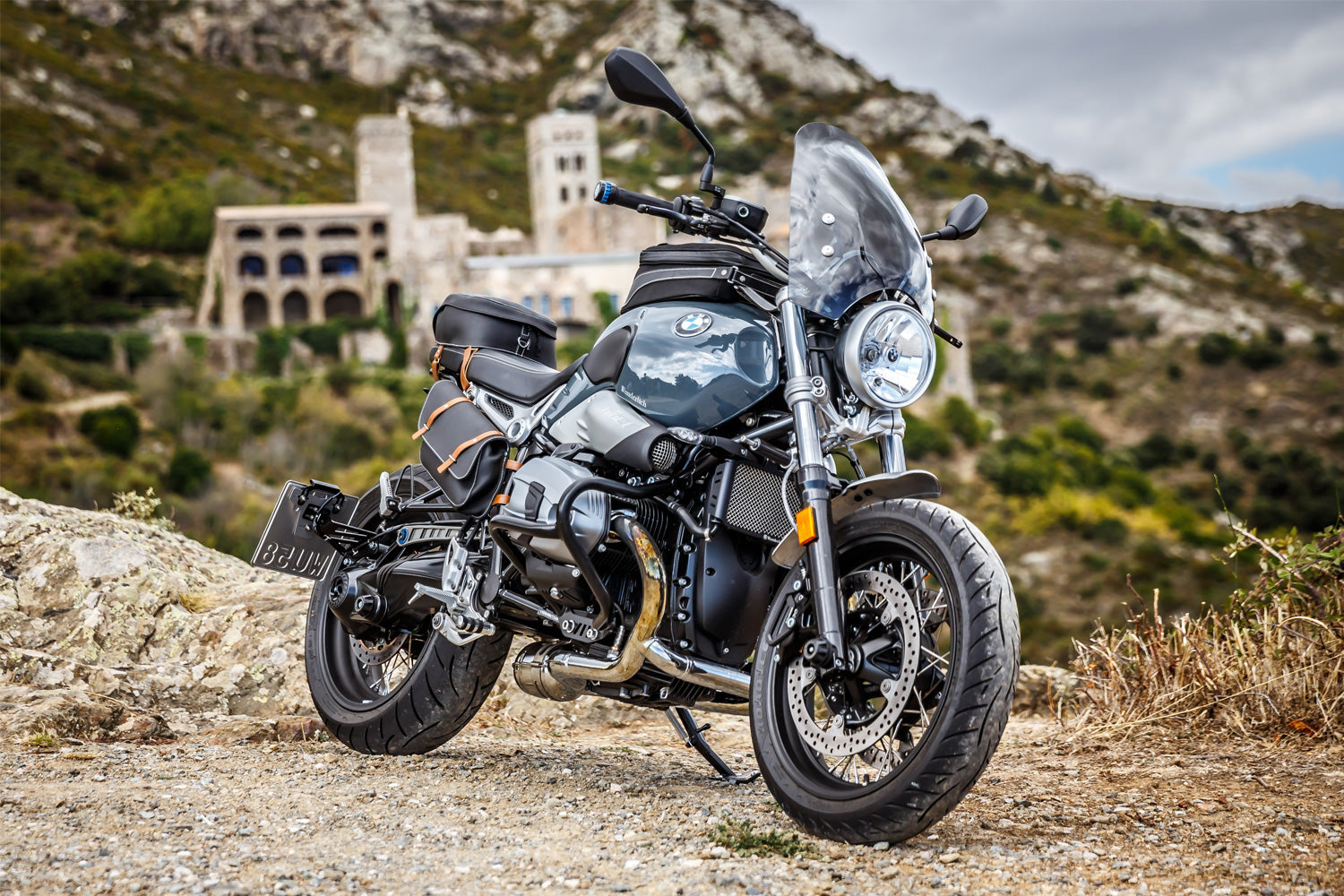 Wunderlich Touring Screen 70th-Roadster | Clear | BMW R nineT -   Pyramid Motorcycle Accessories