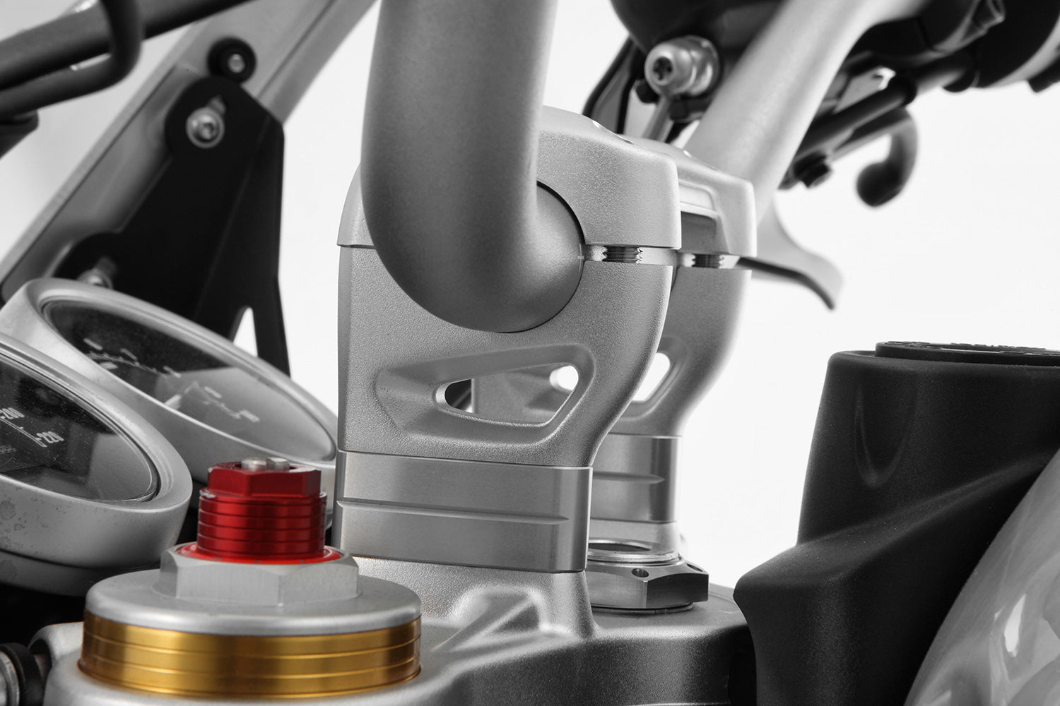 Wunderlich Ergo Rider Footrest Relocation | Silver | R 1200 RT -   Pyramid Motorcycle Accessories