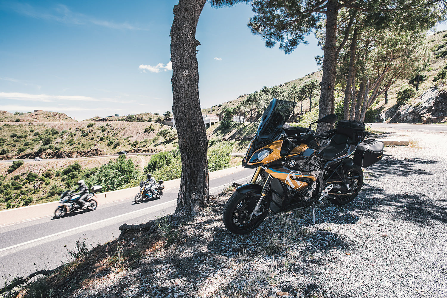 Wunderlich Oil Cooler Guard | Black | BMW R 12 -   Pyramid Motorcycle Accessories