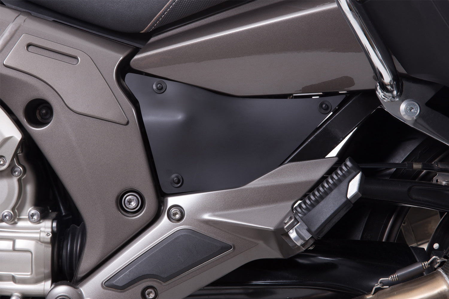 Wunderlich Side Cover Set | Black | BMW K 1600 Grand America -   Pyramid Motorcycle Accessories