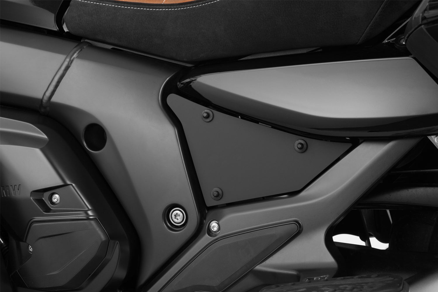 Wunderlich Side Cover Set | Black | BMW K 1600 GTL -   Pyramid Motorcycle Accessories