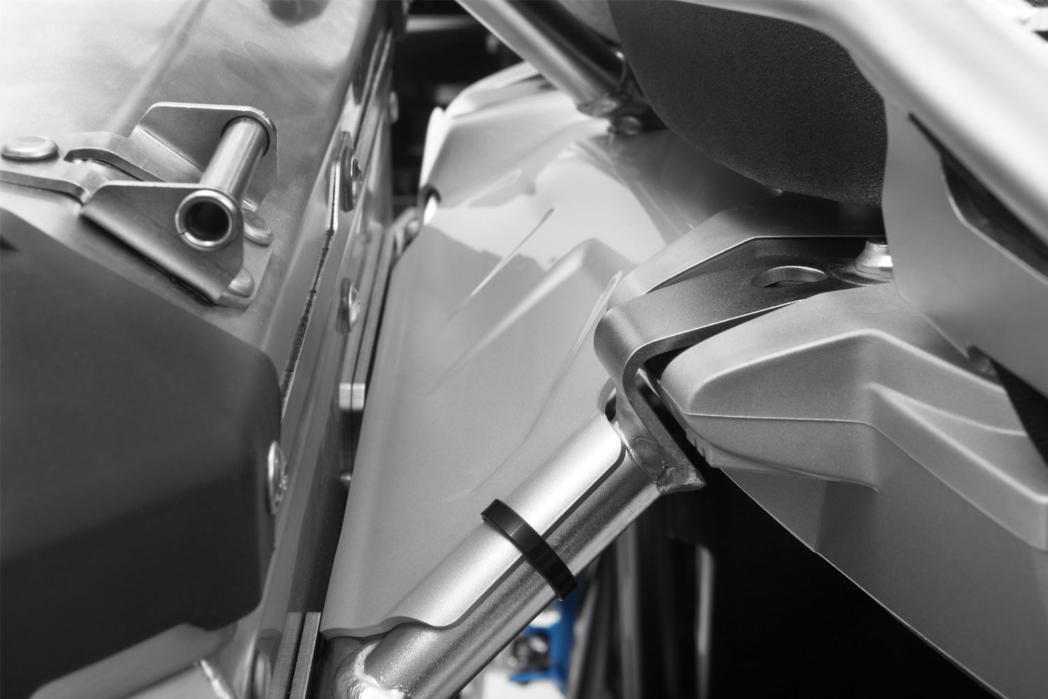 Wunderlich Case Carrier X-rack Light | S 1000 XR | Black -   Pyramid Motorcycle Accessories