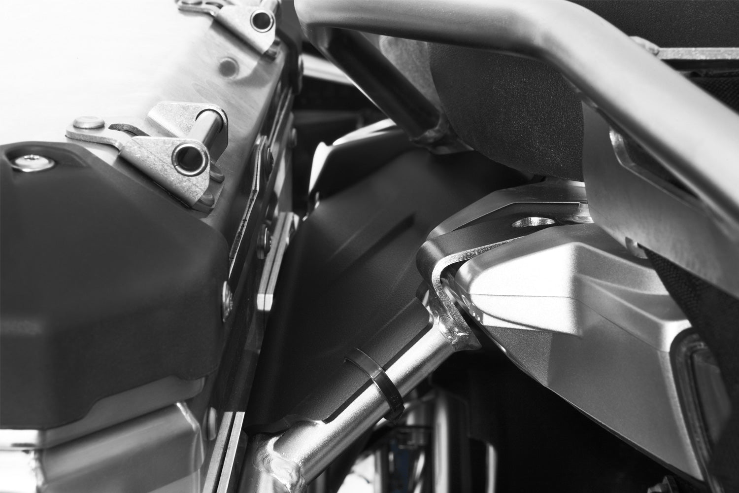 Wunderlich Case Carrier Spray Protection Set | Black -   Pyramid Motorcycle Accessories