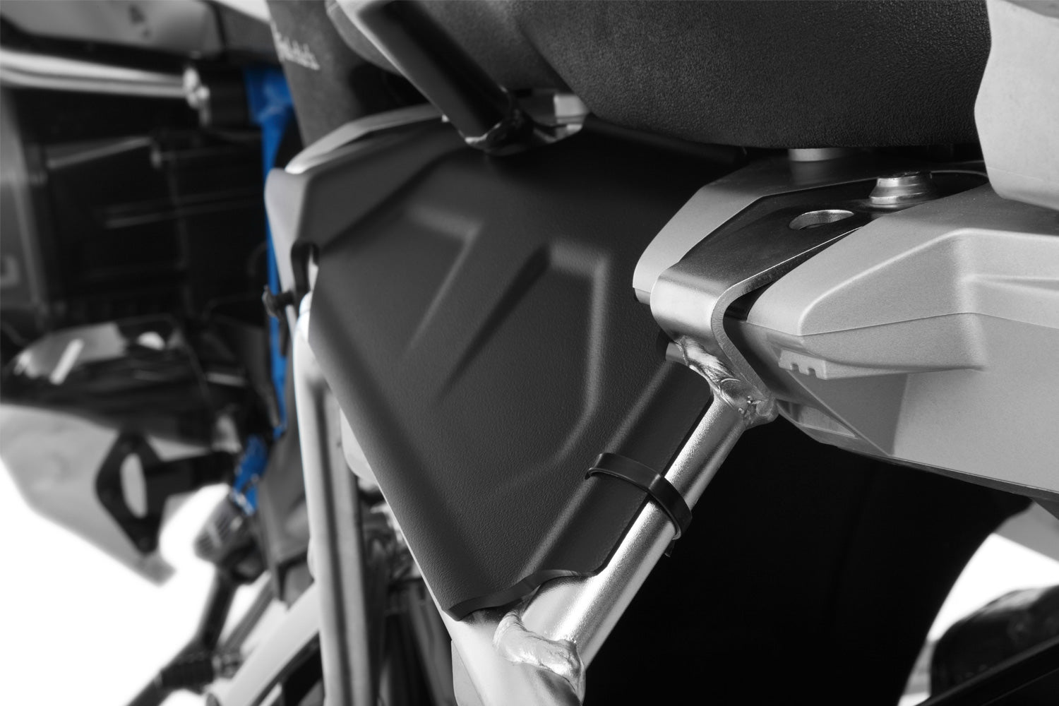Wunderlich Case Carrier Spray Protection Set | Black -   Pyramid Motorcycle Accessories
