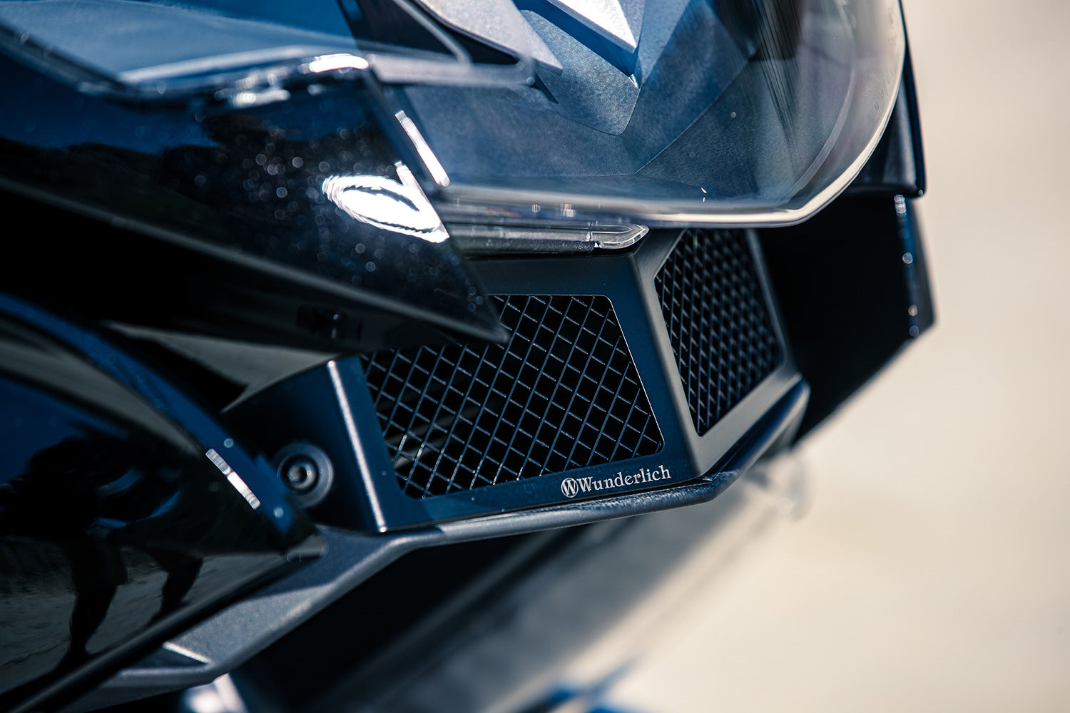 Wunderlich Oil Cooler Protection Grille | Silver | BMW R 18 -   Pyramid Motorcycle Accessories