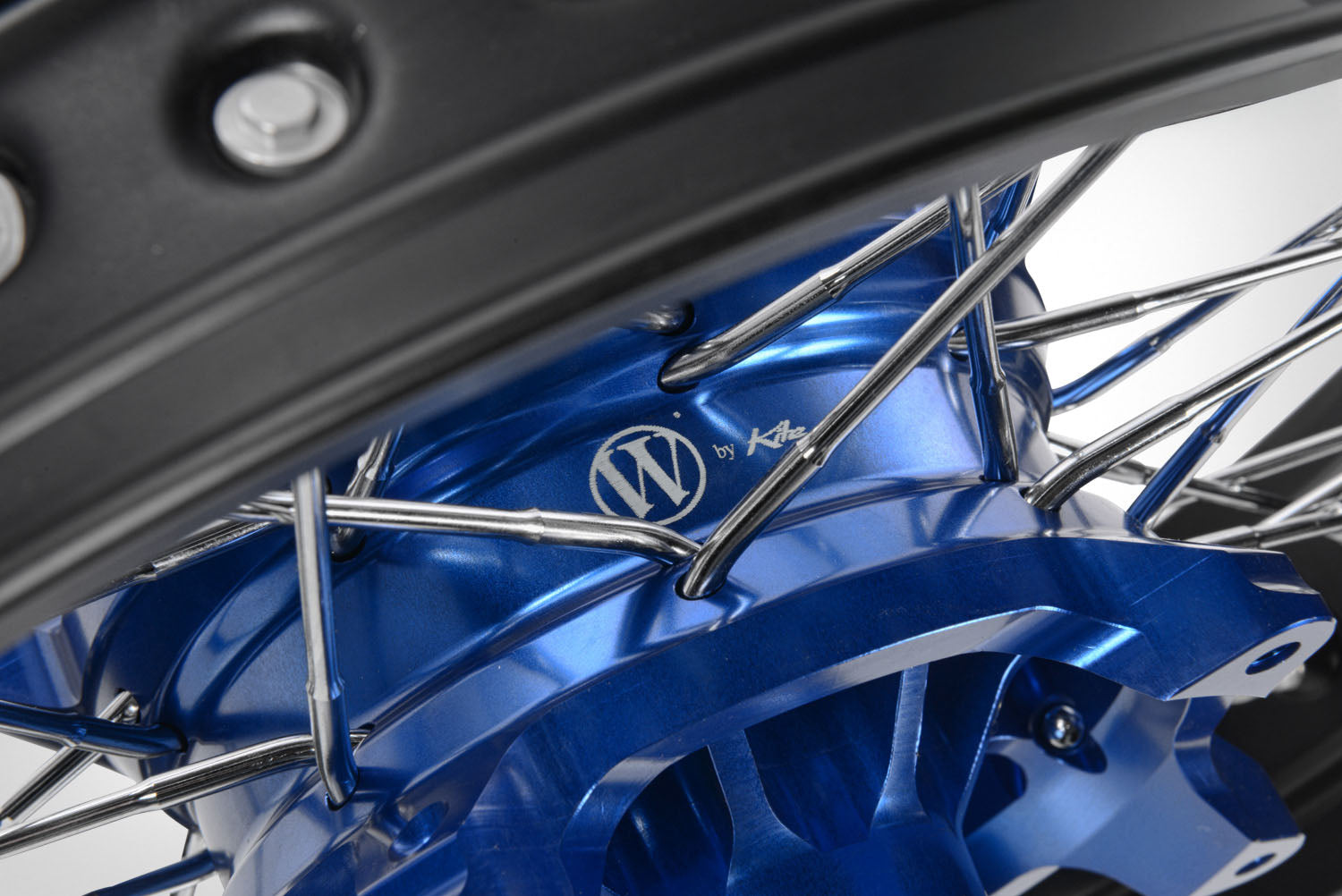 Wunderlich Kite Rim Kit 17 Inches Set | Black-Blue | BMW R 1200 GS -   Pyramid Motorcycle Accessories