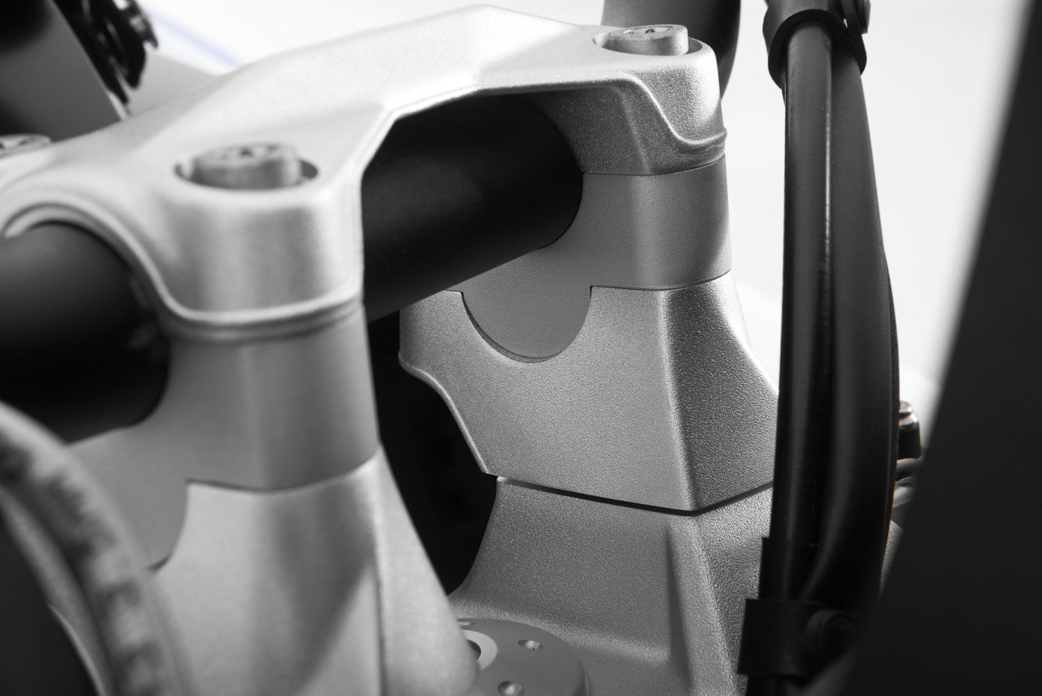 Wunderlich Handlebar Riser Ergo 20mm | Silver | BMW F 800 GT -   Pyramid Motorcycle Accessories
