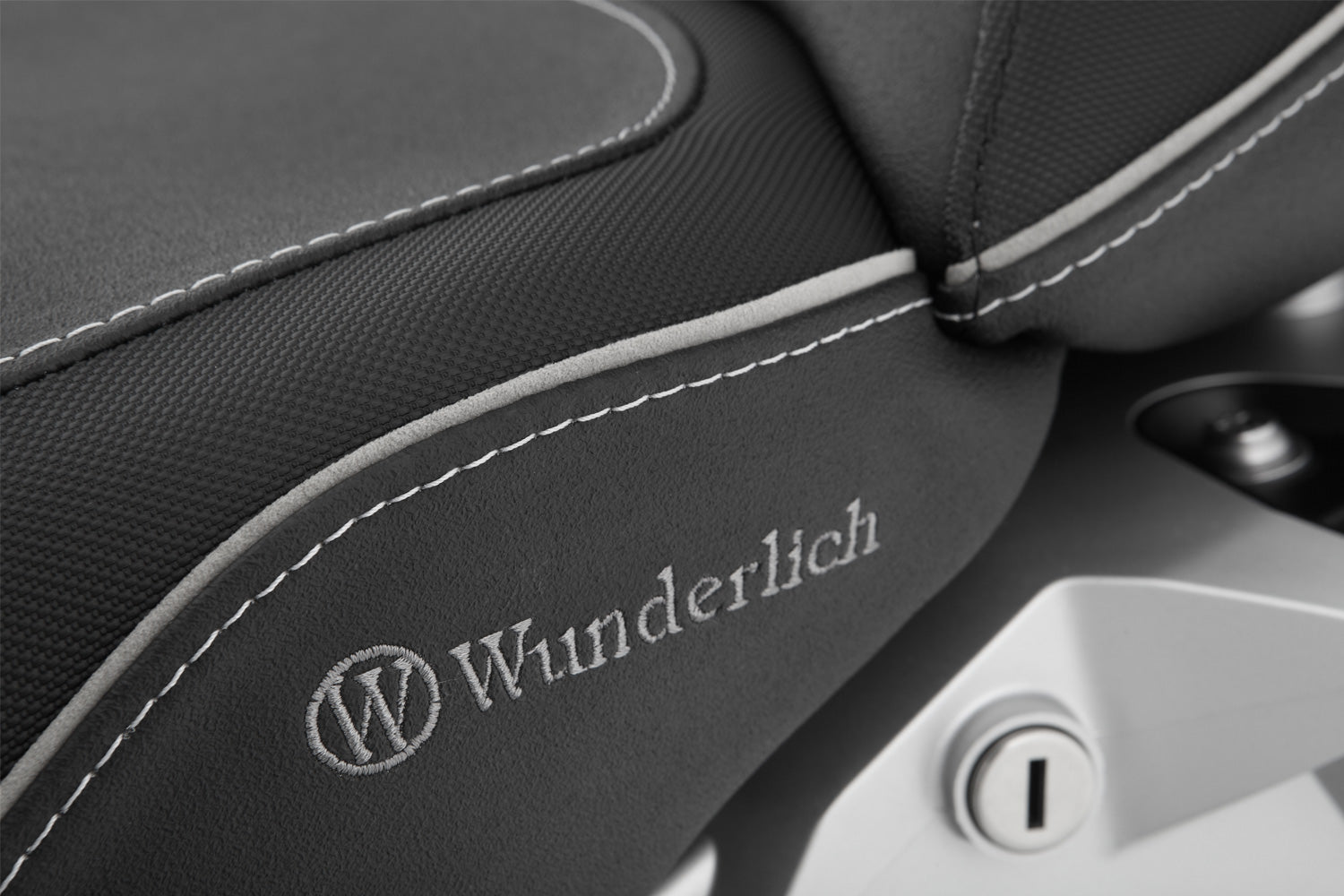 Wunderlich Rider Seat Aktivkomfort with Aftermarket Heating Standard | Black | BMW R 1250 R -   Pyramid Motorcycle Accessories