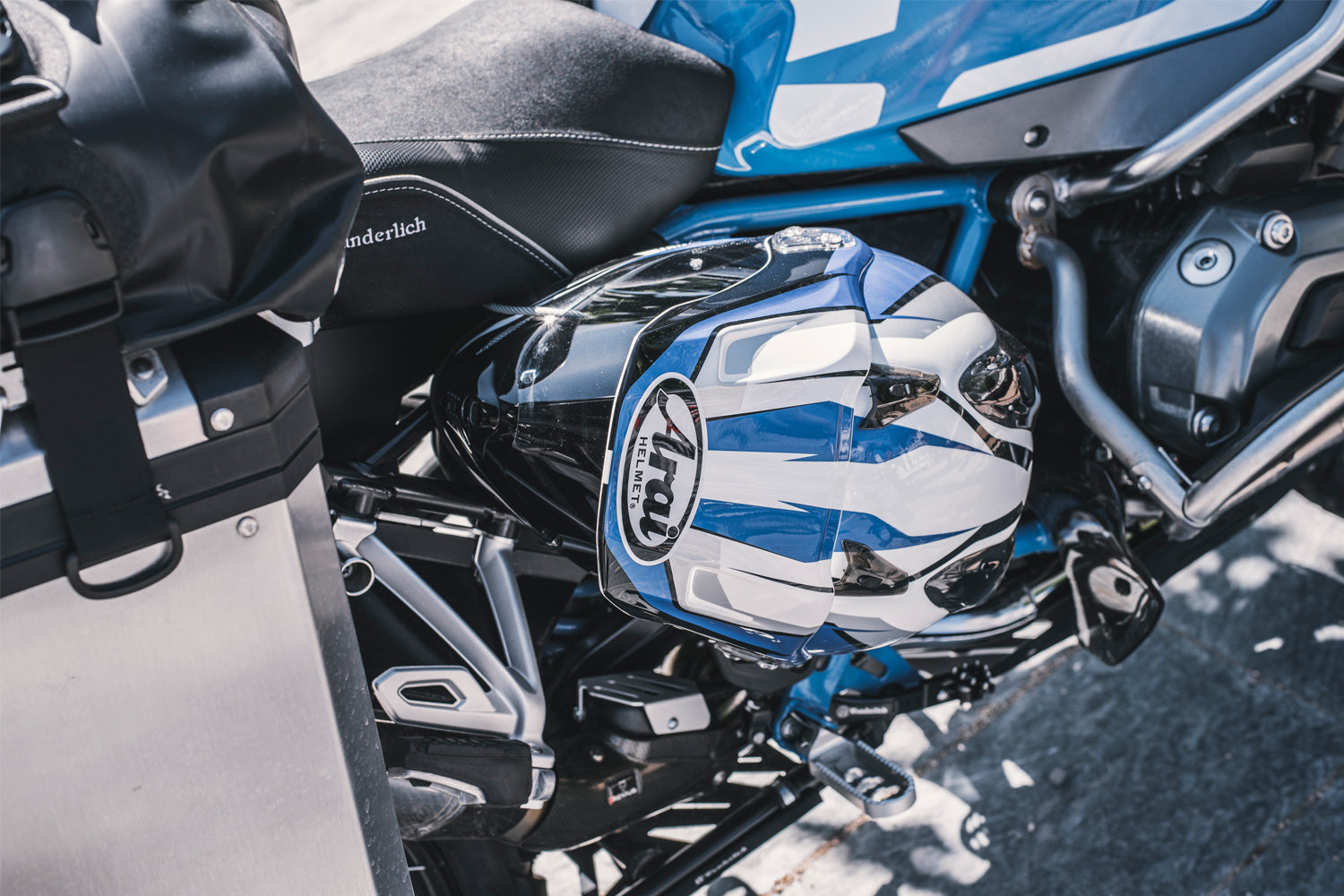 Wunderlich Helmet Anti-theft System Helm-lock | Silver | BMW R 1200 RT -   Pyramid Motorcycle Accessories
