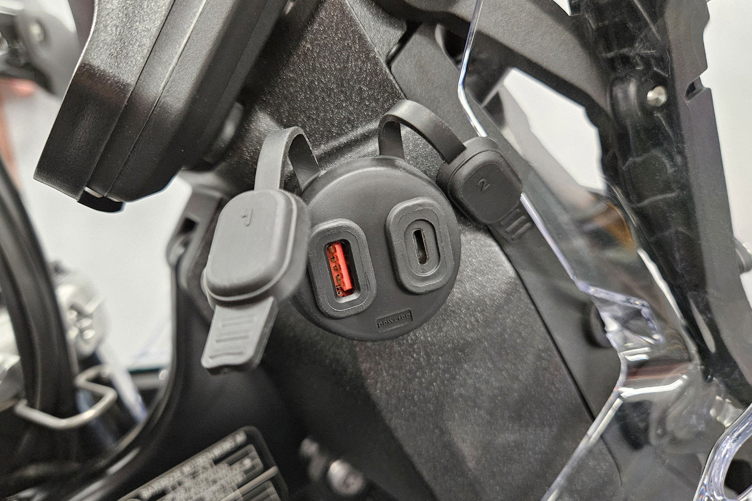 Wunderlich USB-C Dual Socket | Black | BMW R nineT -   Pyramid Motorcycle Accessories