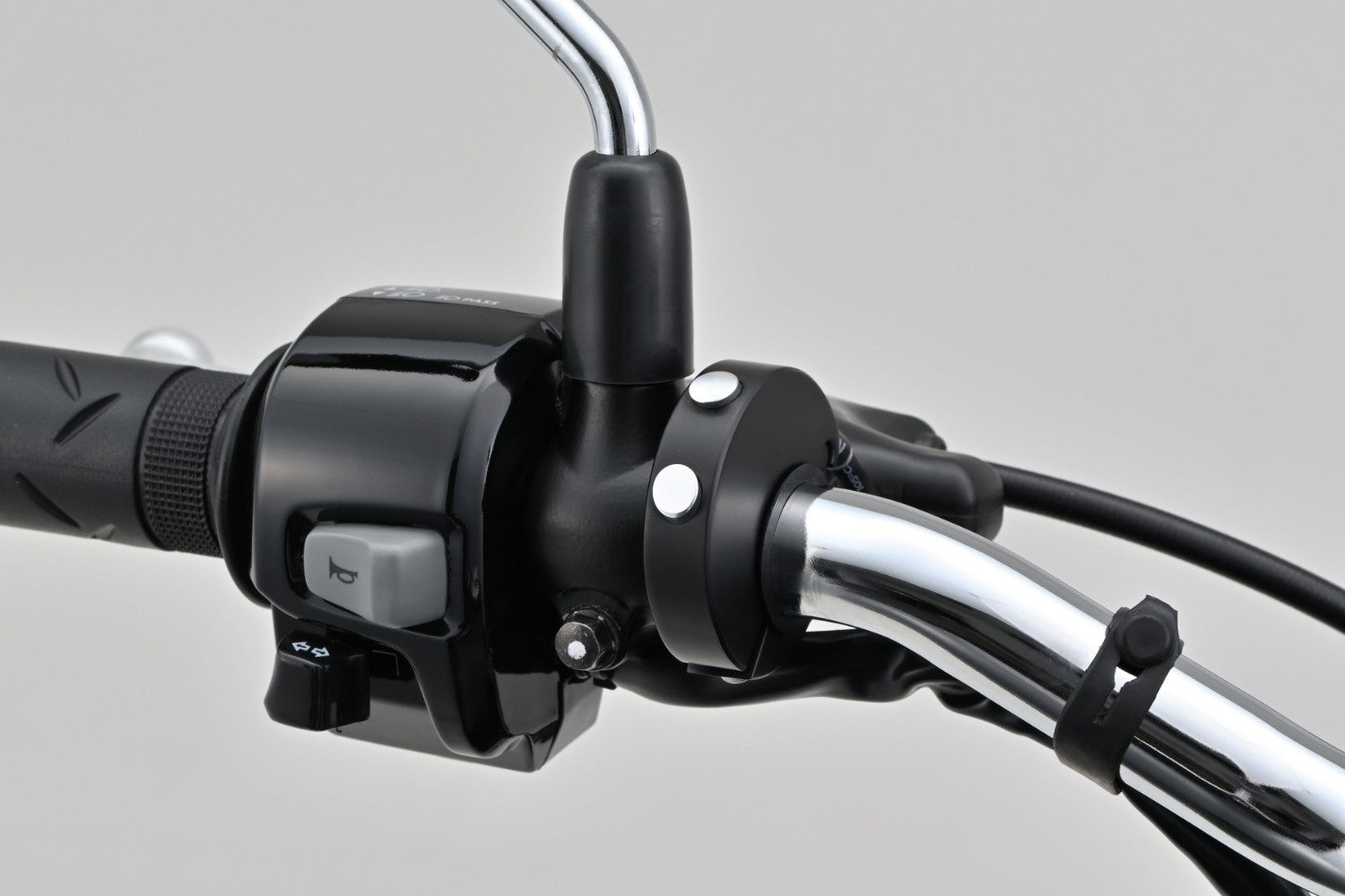 Daytona CNC 2-Button Switch - Round | Black -   Pyramid Motorcycle Accessories