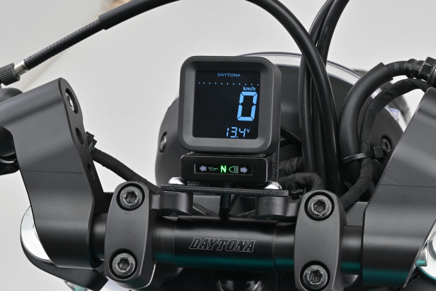 Daytona 'Cube' Speedometer & Tachometer | Black Aluminium -   Pyramid Motorcycle Accessories