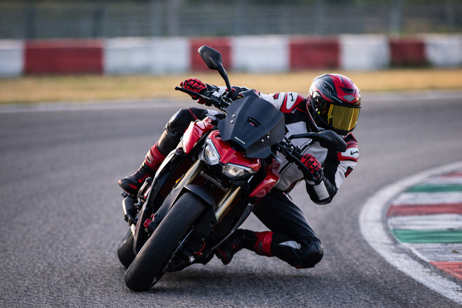 Isotta Racing Sport Windscreen | Light Smoke | Dark Smoke | Matte Black | Clear | Ducati Streetfighter V2 2025>2026 -   Pyramid Motorcycle Accessories