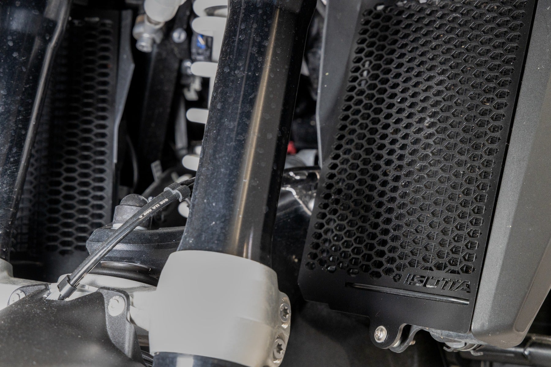 Isotta Radiator Guards | Black | BMW R 1300 GS / GS Adventure -   Pyramid Motorcycle Accessories