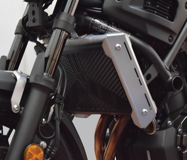 Isotta Radiator Guard | Black | Yamaha XSR 700 2016>2020 -   Pyramid Motorcycle Accessories