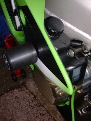 R&G Crash Protectors | Black | Kawasaki Ninja ZX6-R 1998>2002