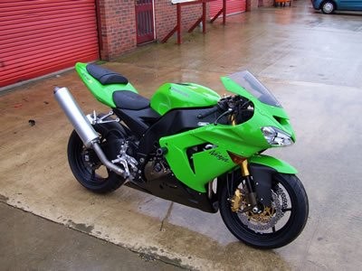 R&G Crash Protectors | White | Kawasaki ZX-10R 2004>2005