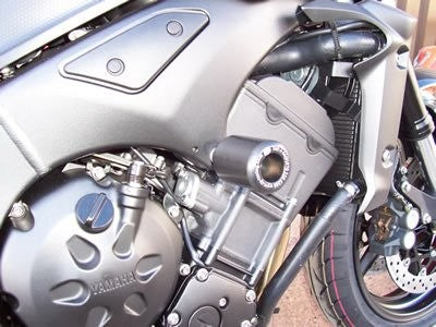 R&G Crash Protectors | Black | Yamaha FZ1-N 2006>2012 & Yamaha FZ1-S 2006>2016
