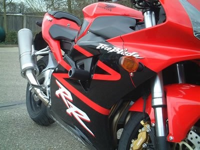 R&G Crash Protectors | Black | Honda CBR 954 RR 2002>2003 & Honda CBR 900 RR 2000>2003