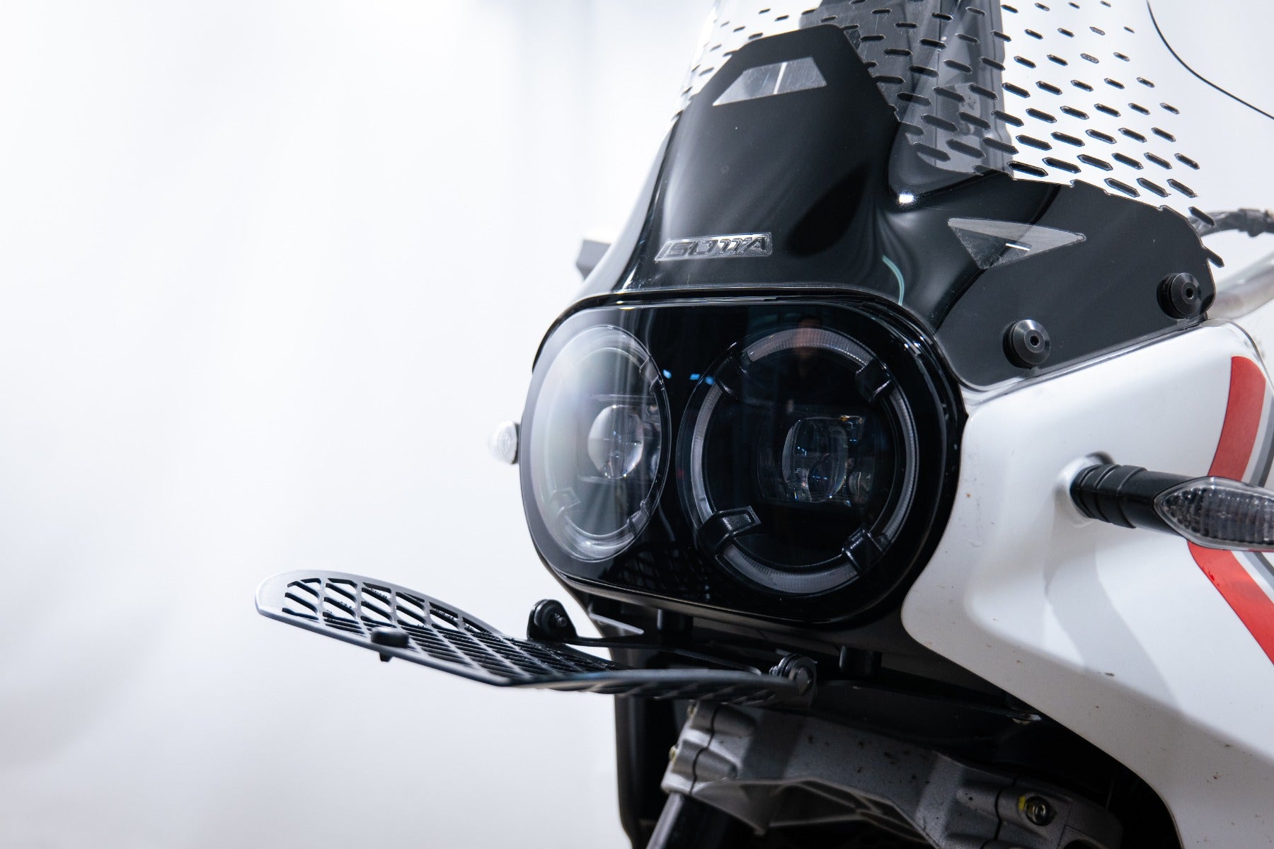 Isotta Headlight Protector | Ducati Desert X 2022>2024 IPF33 -   Pyramid Motorcycle Accessories