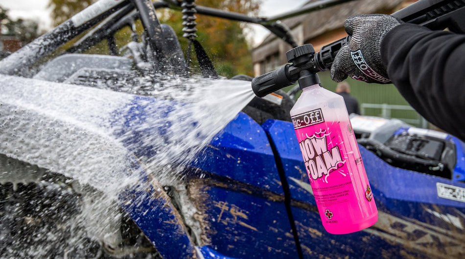 Muc-Off Snow Foam 1L applied with a pressure-washer lance