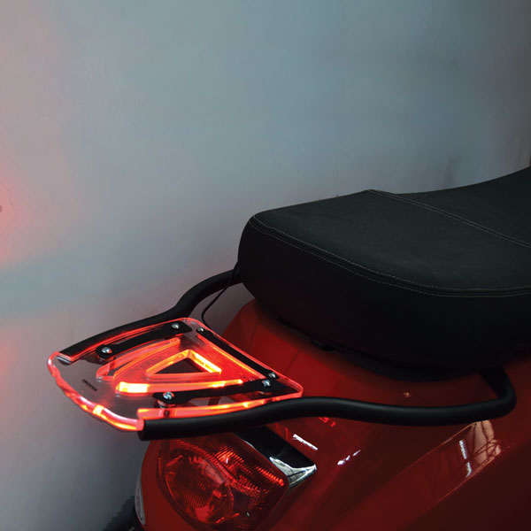 Isotta Luggage Rack | Clear | Piaggio Vespa LX 50 / 125 / 150 2005>2014 IPA320N-T -   Pyramid Motorcycle Accessories