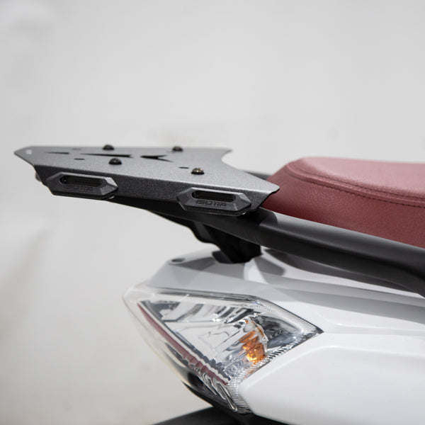 Isotta Luggage Rack | Black | Sym Symphony S 125 / Symphony CBS 125 2021>2024 -   Pyramid Motorcycle Accessories