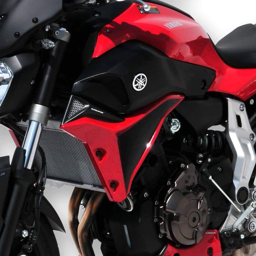 Ermax Radiator Cheeks | Black/ Red ( Blackmax/Laval Red) | Yamaha MT-07 2014>2017 -  Shop name