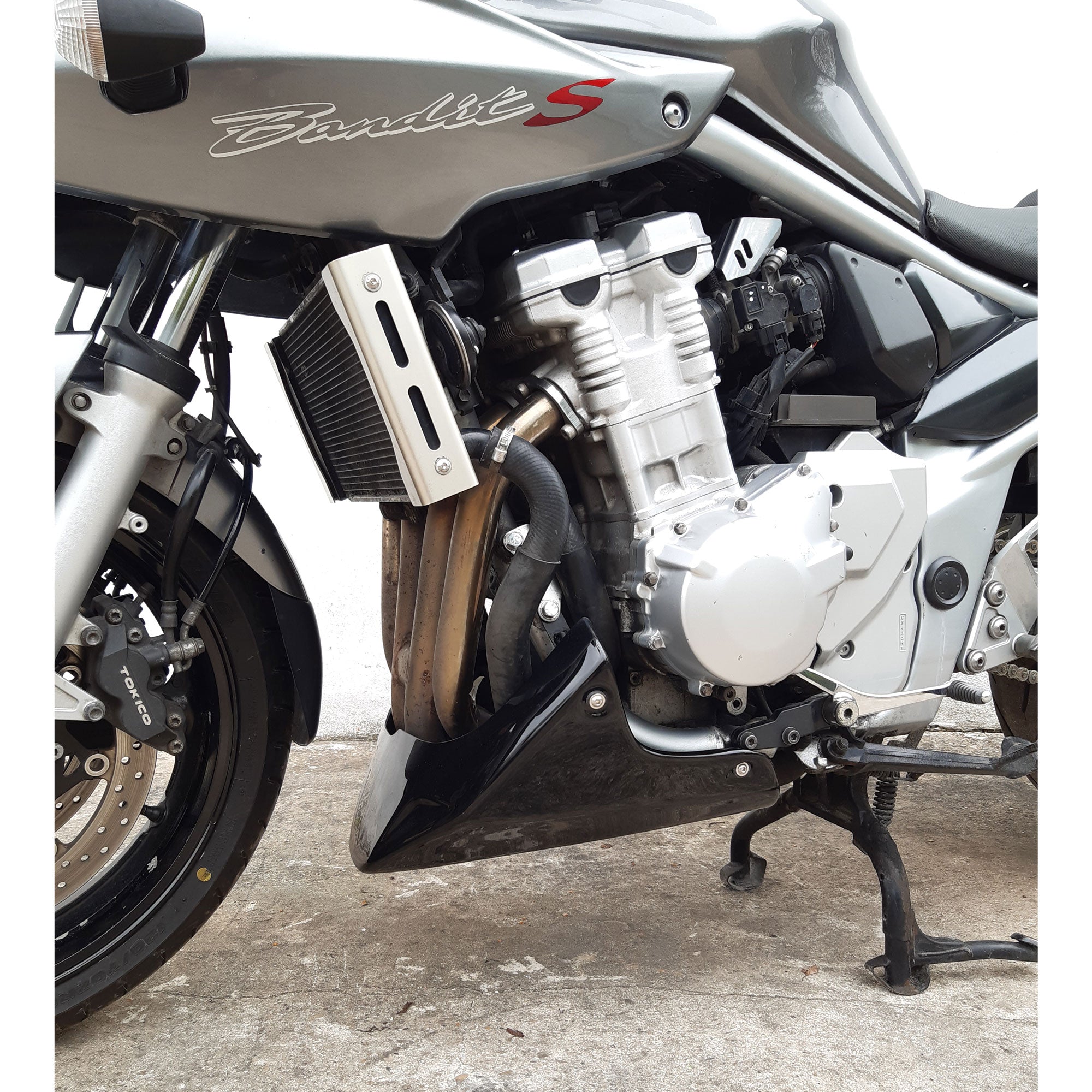 Pyramid Belly Pan (water-cooled model only) | Gloss Black | Suzuki GSF 650 S Bandit 2007>2014-Belly Pans-Pyramid Motorcycle Accessories