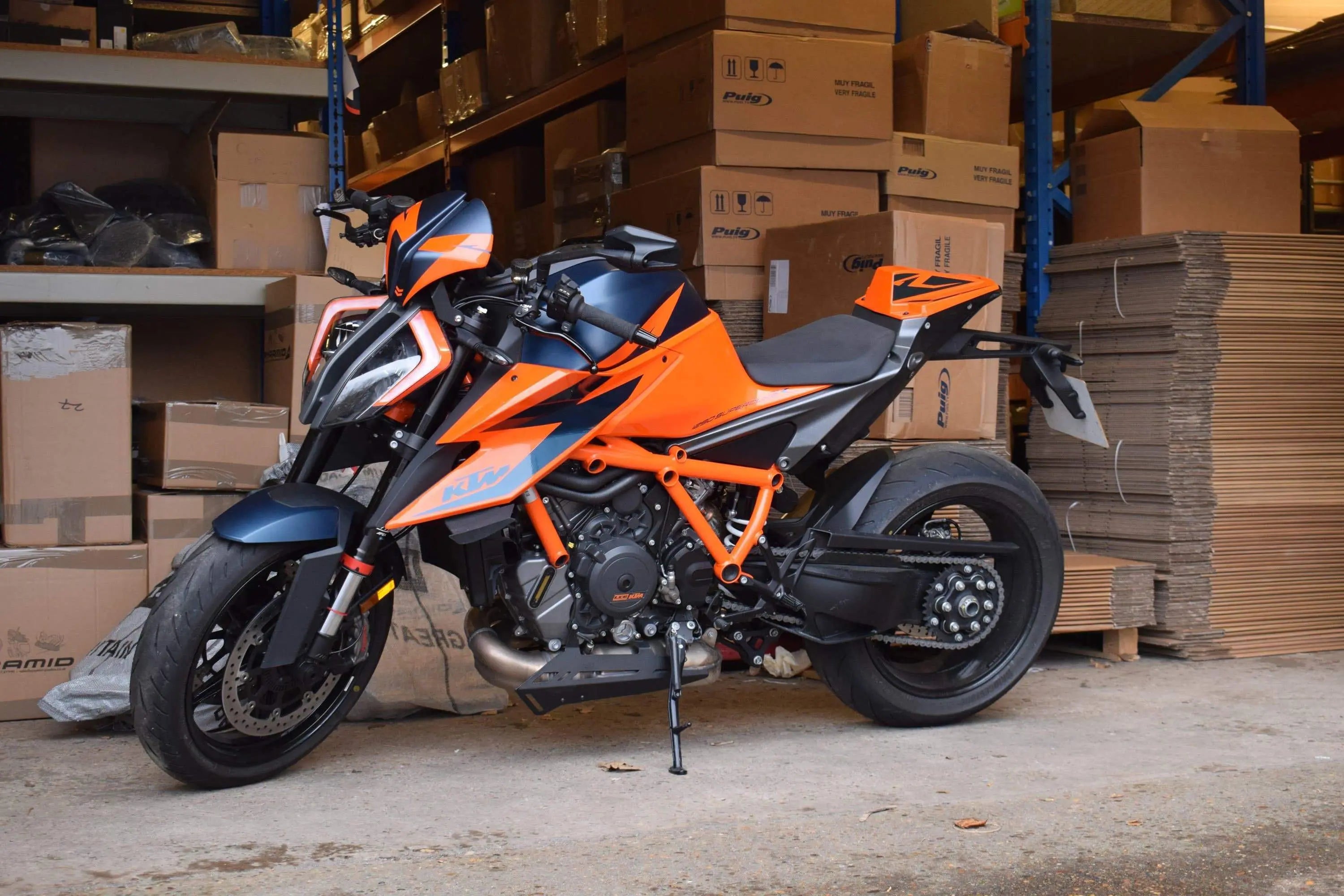 Pyramid Fly Screen | Gloss Orange & Matte Blue | KTM 1290 Super Duke R
