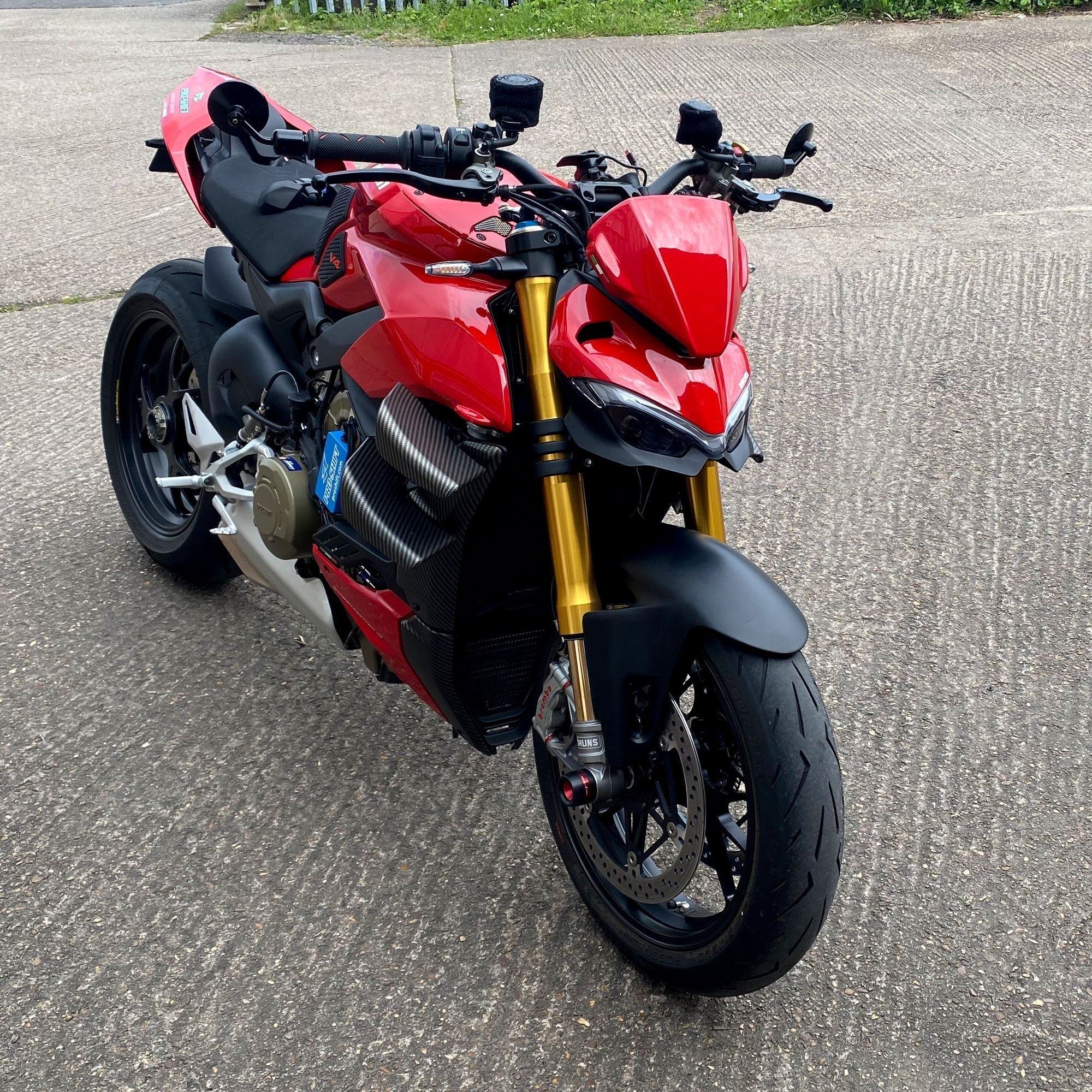 Pyramid Fly Screen | Matte Black | Ducati Streetfighter V4 2020>Current-25500M-Screens-Pyramid Motorcycle Accessories