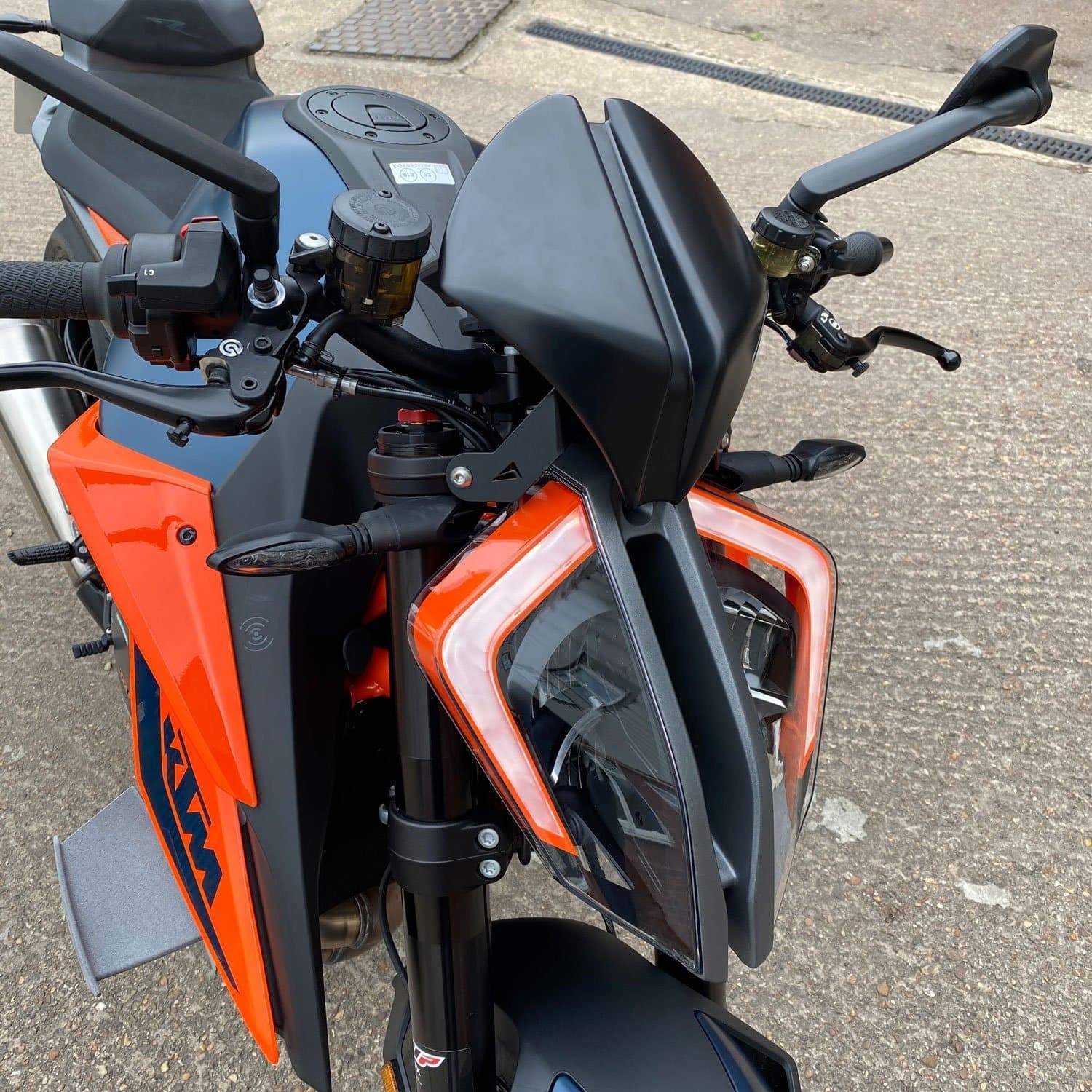 Pyramid Fly Screen | Matte Black | KTM 1290 Superduke R 2017>2019-29700M-Screens-Pyramid Motorcycle Accessories