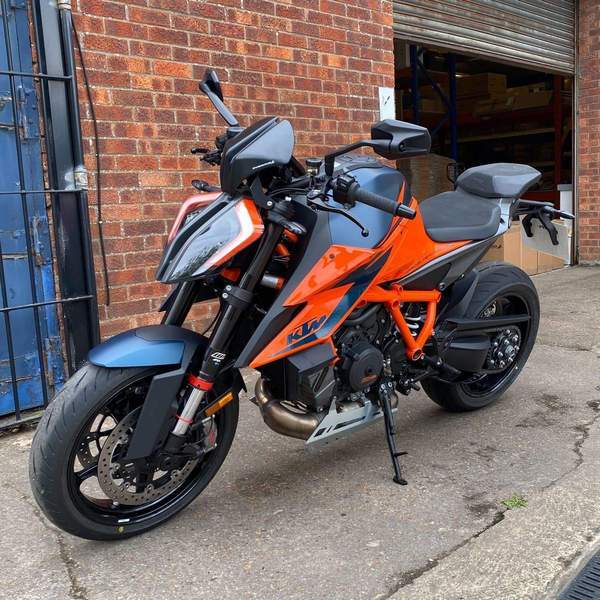 Pyramid Fly Screen | Matte Black | KTM 1290 Superduke RR 2021>Current-29700M-Screens-Pyramid Motorcycle Accessories