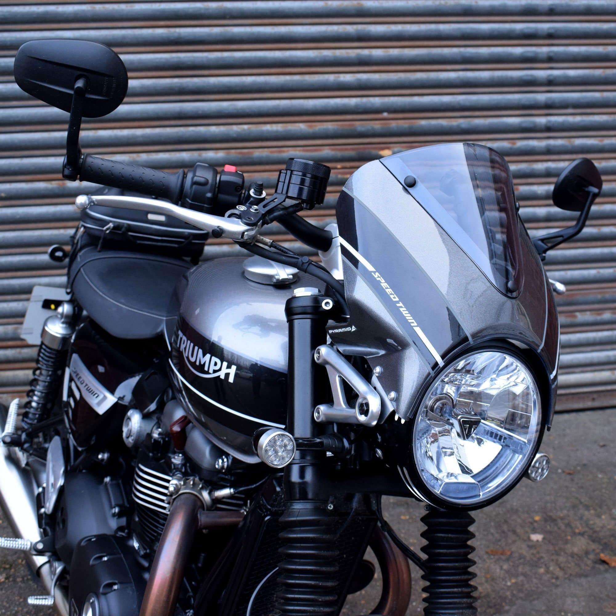 Pyramid Fly Screen | Silver Ice & Storm Grey | Triumph Speed Twin 1200 2019>2024-Screens-Pyramid Motorcycle Accessories
