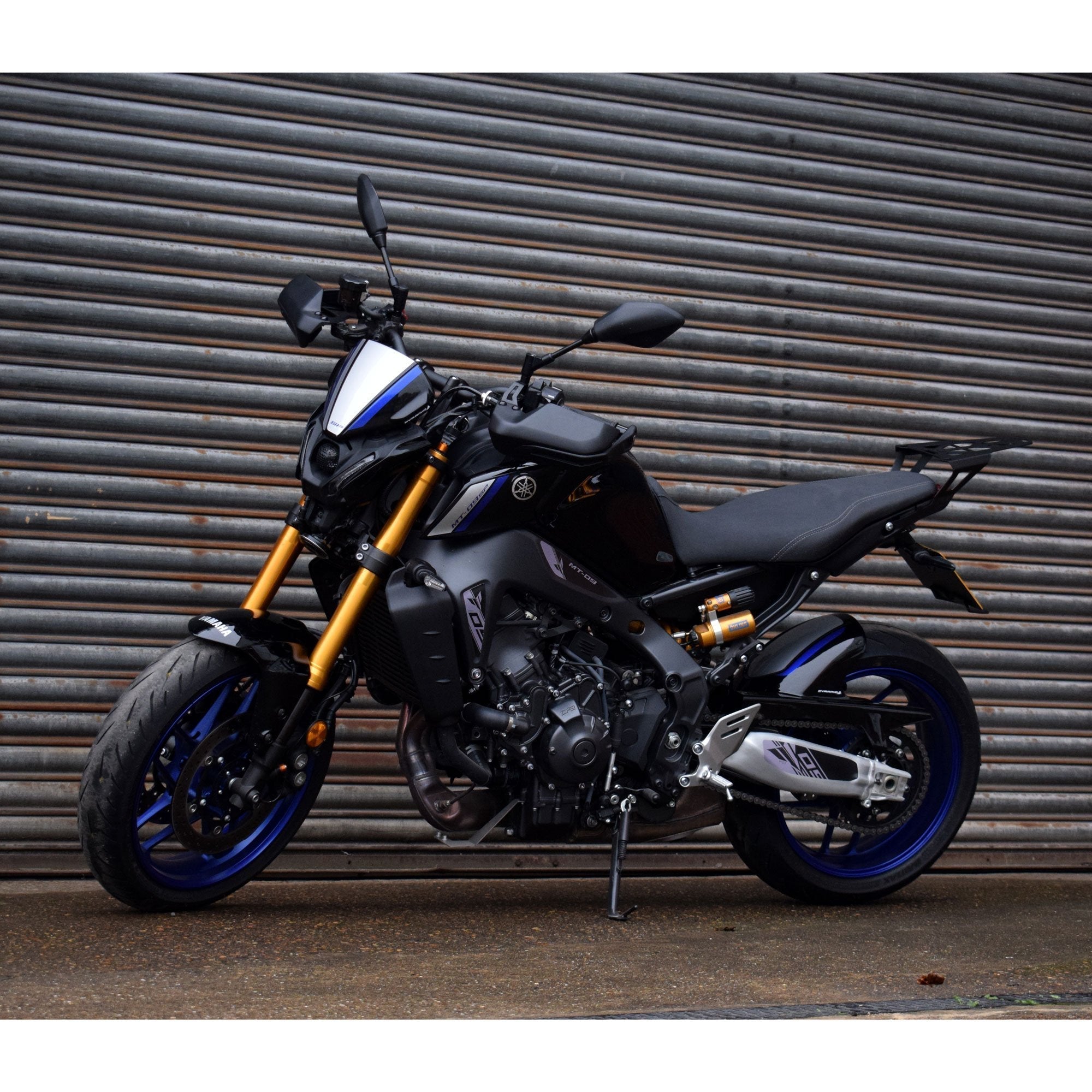 Pyramid Headlight Guard | Matte Black | Yamaha MT-07 2021>2024-Headlight Protection-Pyramid Motorcycle Accessories