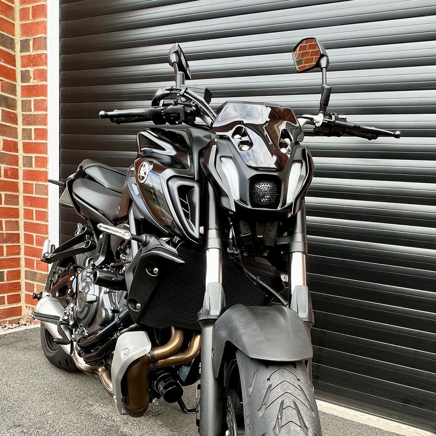 Pyramid Headlight Guard | Matte Black | Yamaha MT-07 2021>2024-Headlight Protection-Pyramid Motorcycle Accessories