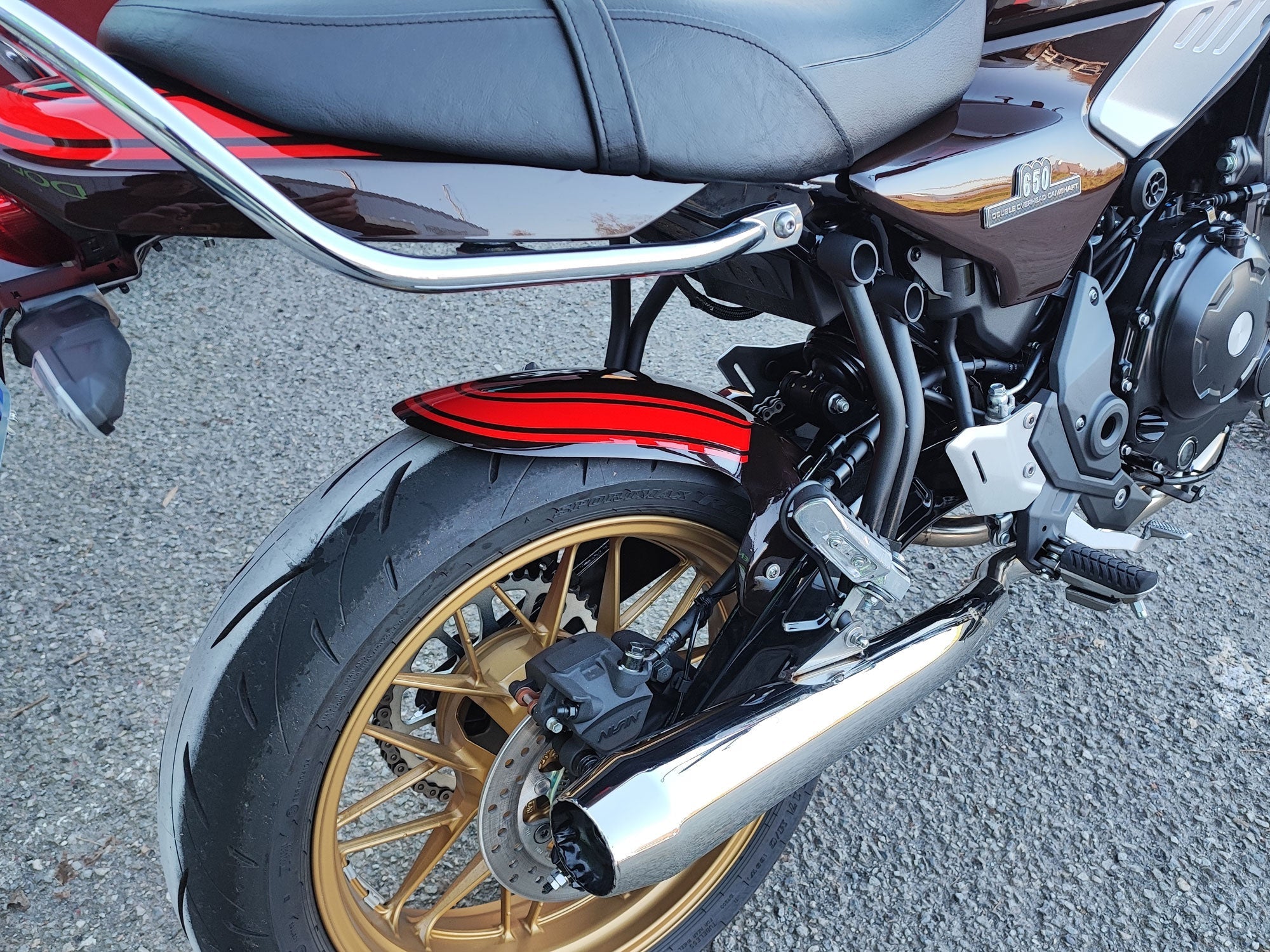 Pyramid Hugger | Candy Diamond Brown | Kawasaki Z 650 RS 2021>Current -  Shop name