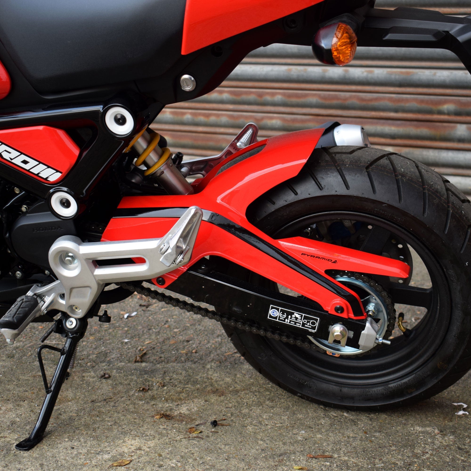 Pyramid Hugger | Force Silver Metallic  Heavy Grey Metallic & Lemon Ice Yellow | Honda MSX 125 2021>Current -  Shop name