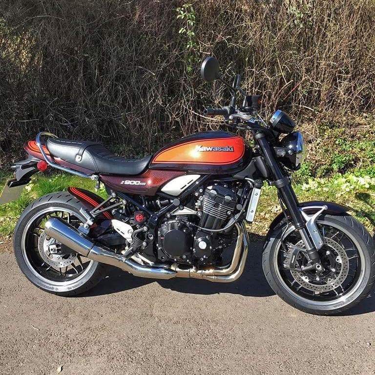 Pyramid Hugger | Gloss Black | Kawasaki Z 900 RS SE 2022>Current-Huggers-Pyramid Motorcycle Accessories