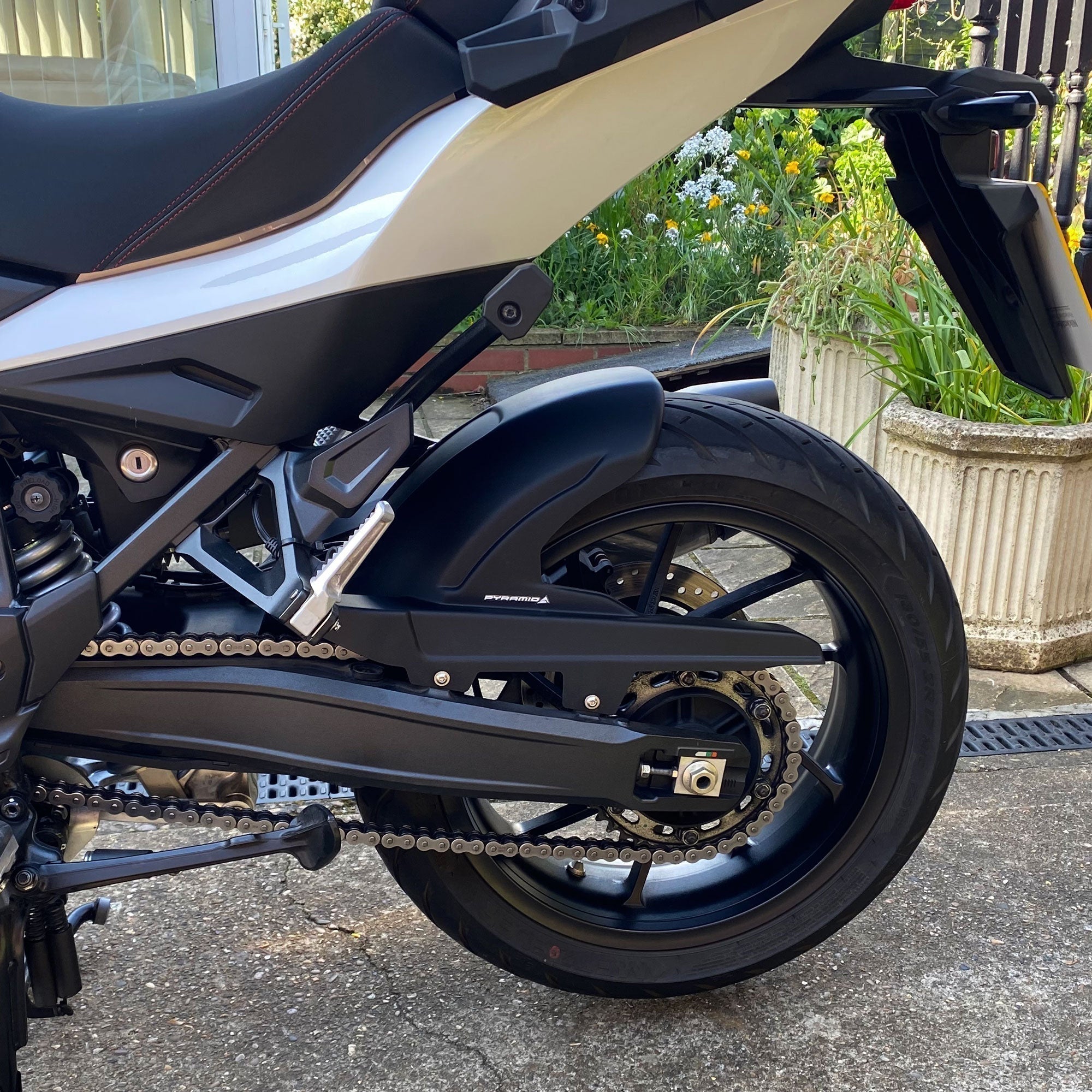 Pyramid Hugger | Matte Iridium Grey Metallic | Honda NT1100 2022>2024 -  Shop name