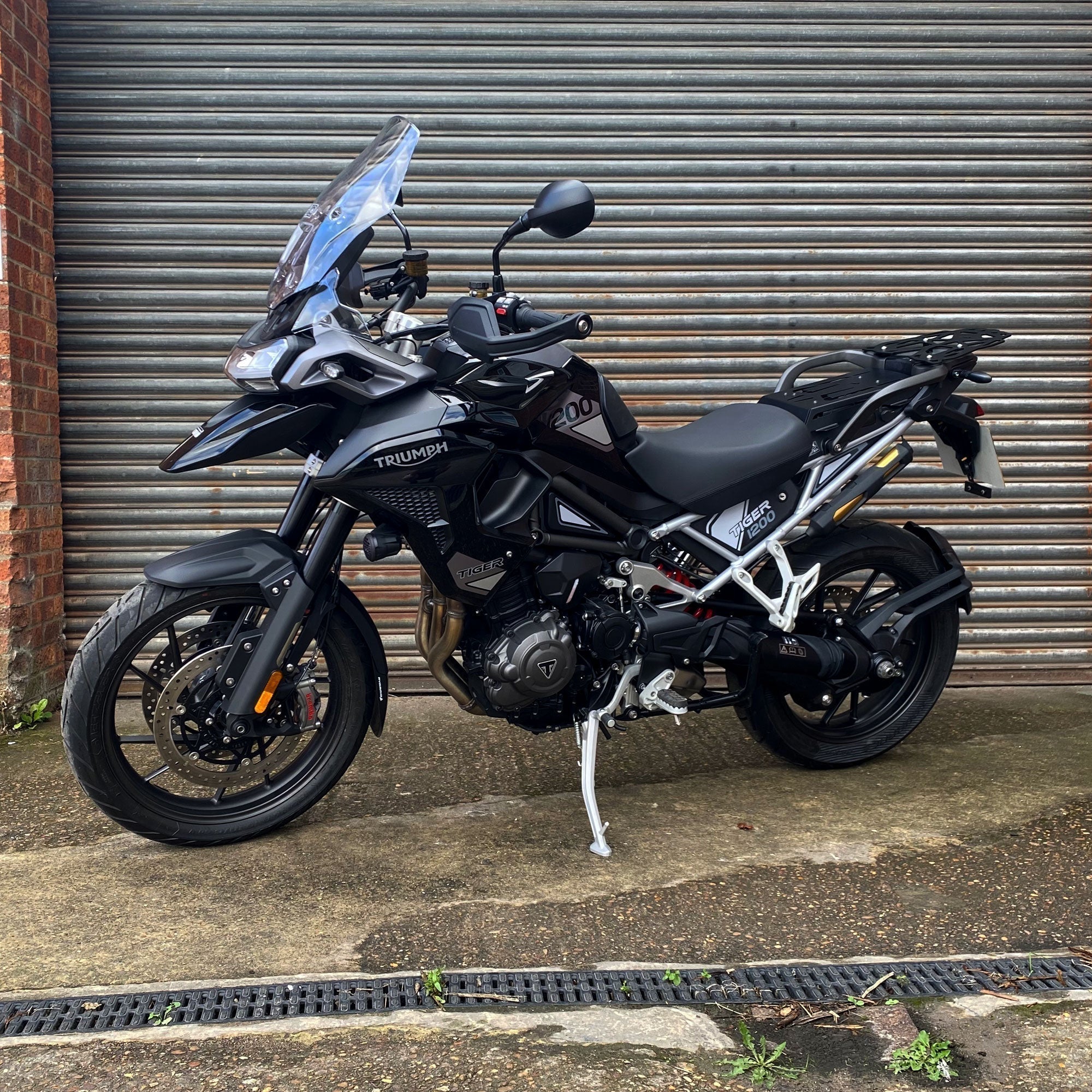 Pyramid Pillion Luggage Rack Matte Black Triumph Tiger 1200 GT Explorer  2022 decoding=