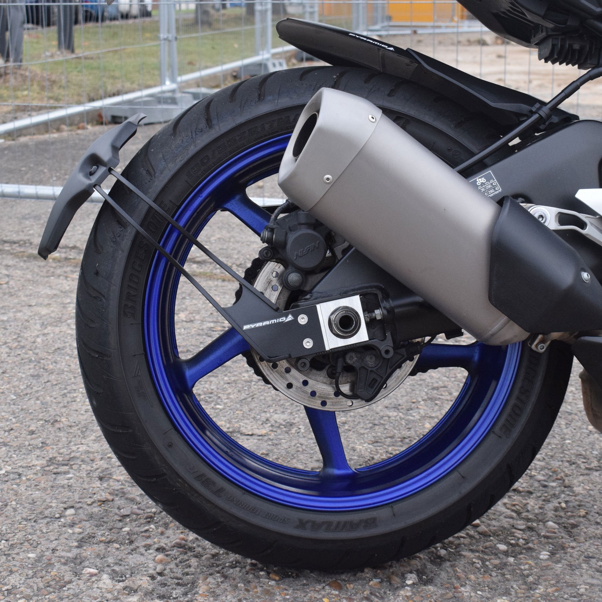 Pyramid Spray Guard | Matte Black | Yamaha MT-10 SP 2016>Current-085220M-Spray Guards-Pyramid Motorcycle Accessories